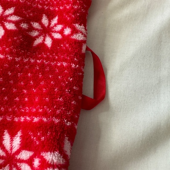 La Senza Women's Holiday Fleece Short Robe Red Size L/XL‎ *Missing belt tie - Picture 14 of 15